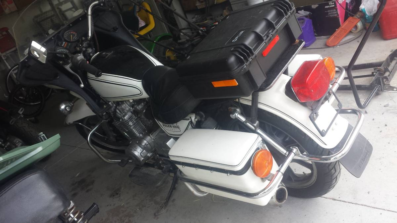 Illustration for article titled Is $900 Too Much To CHiP In For This Wounded 1982 Kawasaki KZ1000P?